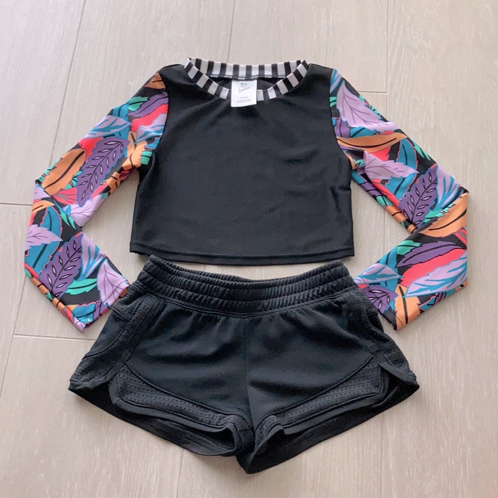 🌊Art Class Rashguard & Champion Work Out Shorts🌊